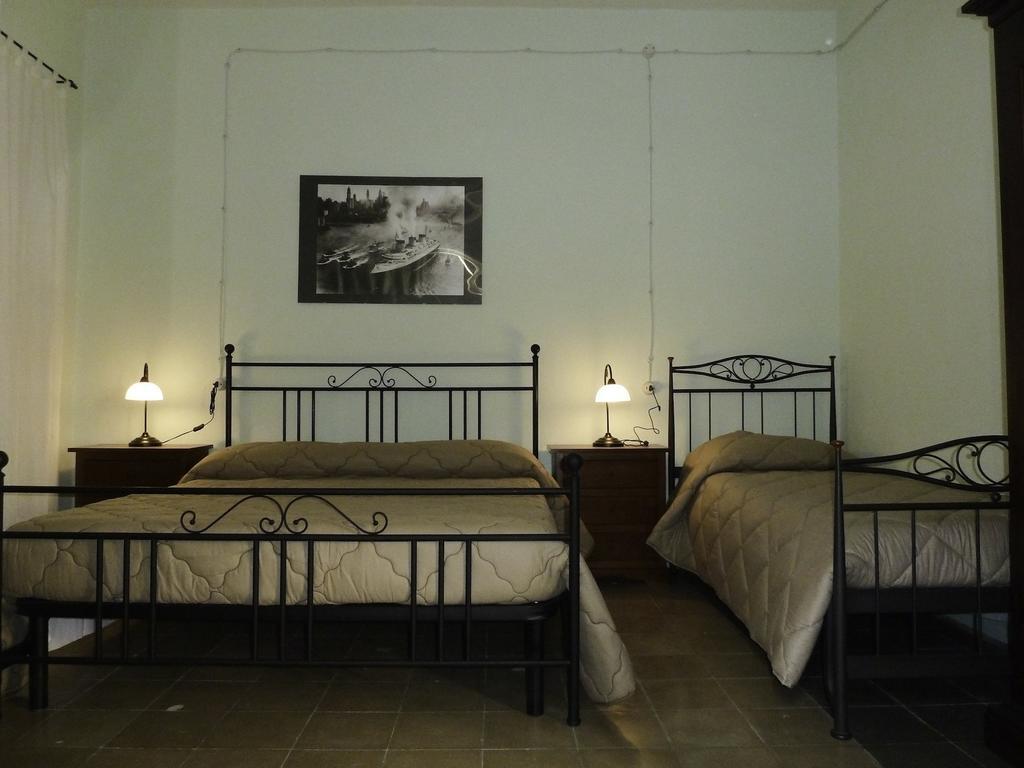 La Casa Dellamericano - Casa D'Epoca Anni '30 Aliano Εξωτερικό φωτογραφία